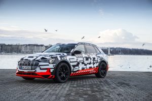 audi e-tron side