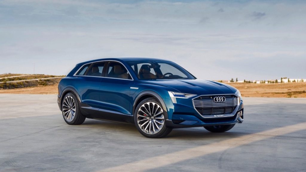 audi e-tron front